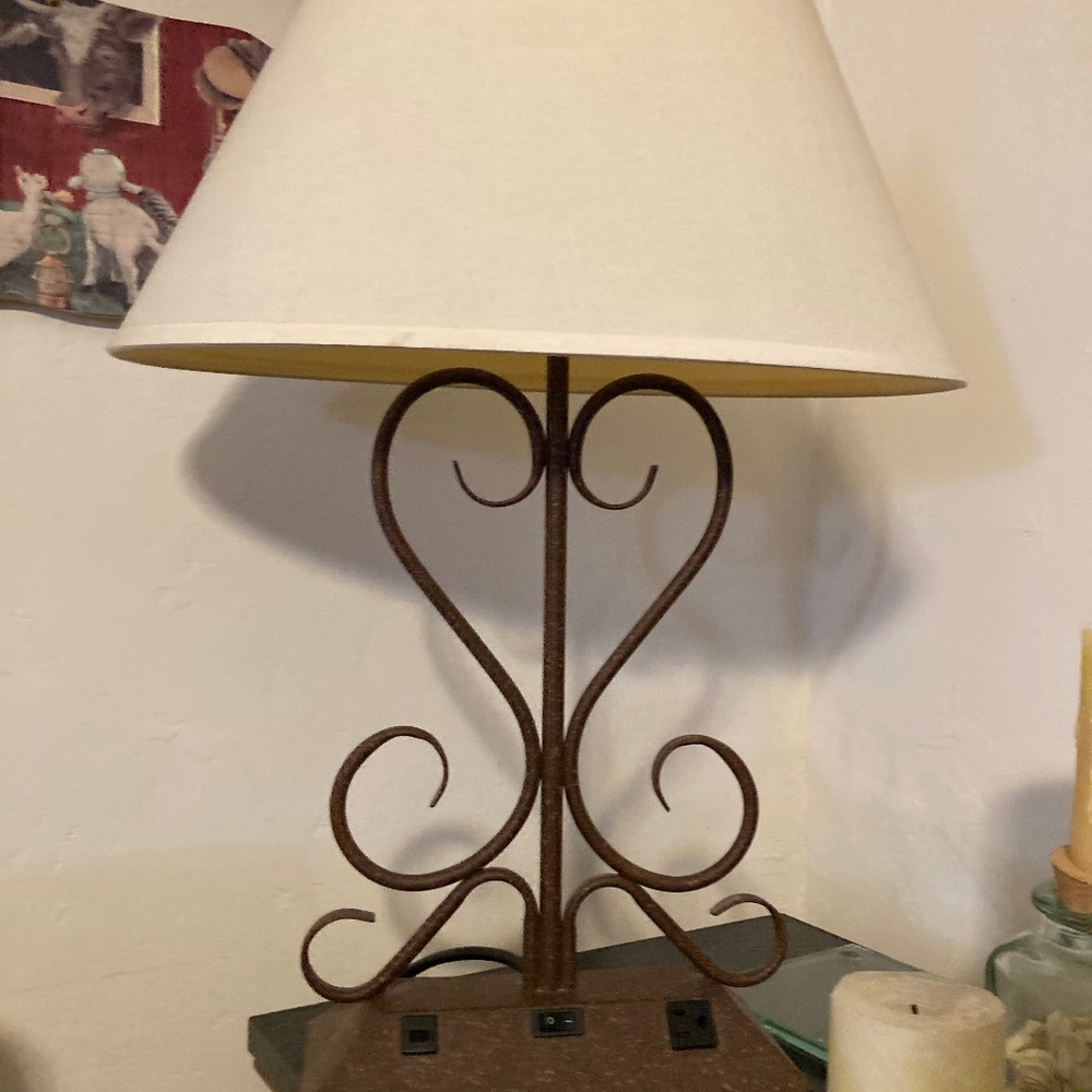 Lamp with plugs on baseamd shade height 28 inches and 12 inche base